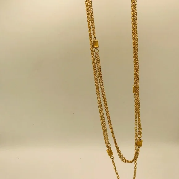 Vintage Long Gold Tone Metal Chain Necklace - Picture 2 of 5